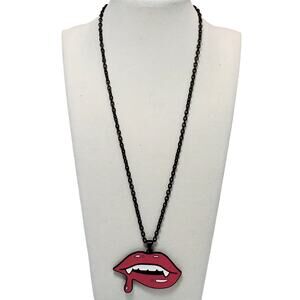 Vampire Teeth Pink Lip Bite Pendant Halloween Black Chain 18"
